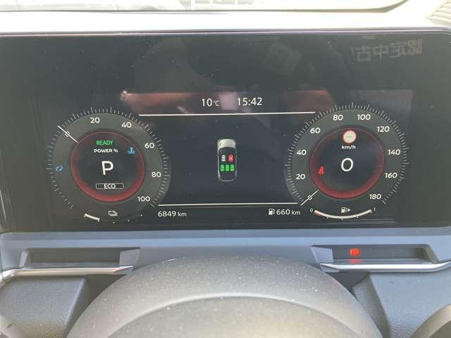 �A�h�o���X�h�h���C�u�A�V�X�g�f�B�X�v���C�i�P�Q�D�R�C���`�J���[�f�B�X�v���C�j���[�^�[���C�A�E�g�̕ύX��ԗ���Ԃ̊m�F�A���S�����̐ݒ�ύX���\�ł��B