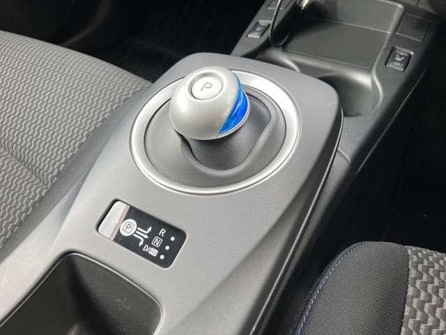 �d���ԗp�̃V�t�g���o�[�ɂȂ�܂��B�����Ƒ���͊ȒP�ł��B