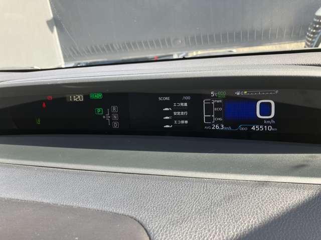 プリウス １．８　Ｓ　社外ナビ　バックカメラ　ＬＥＤヘッドライト　ＬＥＤヘット　盗難防止システム　ＡＣ　ナビ＆ＴＶ　バックガイドモニター　ＥＴＣ車載器　運転席パワーウィンドウ　サイドエアバック　メモリーナビゲーション　リモコンキー　ＡＢＳ　ワンセグ　助手席エアバック（10枚目）