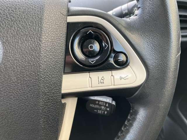 プリウス １．８　Ｓ　社外ナビ　バックカメラ　ＬＥＤヘッドライト　ＬＥＤヘット　盗難防止システム　ＡＣ　ナビ＆ＴＶ　バックガイドモニター　ＥＴＣ車載器　運転席パワーウィンドウ　サイドエアバック　メモリーナビゲーション　リモコンキー　ＡＢＳ　ワンセグ　助手席エアバック（17枚目）