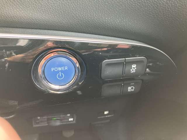 プリウス １．８　Ｓ　社外ナビ　バックカメラ　ＬＥＤヘッドライト　ＬＥＤヘット　盗難防止システム　ＡＣ　ナビ＆ＴＶ　バックガイドモニター　ＥＴＣ車載器　運転席パワーウィンドウ　サイドエアバック　メモリーナビゲーション　リモコンキー　ＡＢＳ　ワンセグ　助手席エアバック（18枚目）