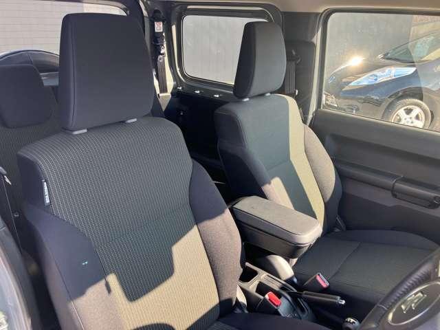 �^�]�Ȃ���̎��E���悭�ǂȂ��������ɂȂ��Ă��^�]���₷���ԗ��ɂȂ��Ă��܂���B