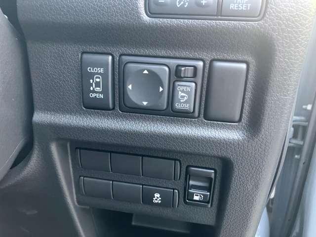 キャラバン 2.0 プレミアムGX ロングボディ マルチベッド テーブル 当社試乗車UP 折り畳みベッド テーブル (22枚目)