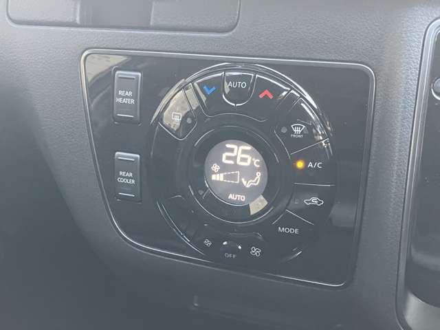 キャラバン 2.0 プレミアムGX ロングボディ マルチベッド テーブル 当社試乗車UP 折り畳みベッド テーブル (33枚目)