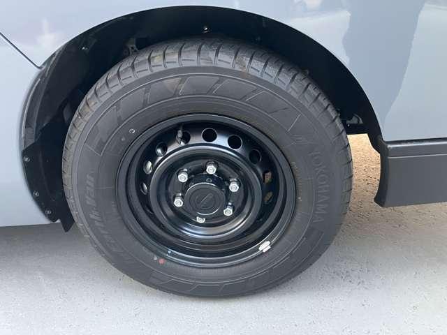 キャラバン 2.0 プレミアムGX ロングボディ マルチベッド テーブル 当社試乗車UP 折り畳みベッド テーブル (38枚目)