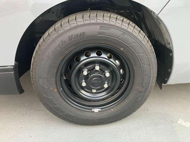 キャラバン 2.0 プレミアムGX ロングボディ マルチベッド テーブル 当社試乗車UP 折り畳みベッド テーブル (41枚目)