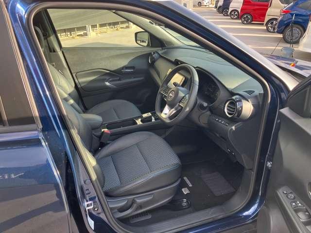 キックス １．２　Ｘ　（ｅ－ＰＯＷＥＲ）　当社試乗車ＵＰ　９インチナビ　ＡＢＳ　エアコン　パワーウィンドウ　衝突被害軽減ブレーキ　フルセグＴＶ　ＬＥＤヘッドランプ　レーダークルーズコントロール　スマートキー　アイドリングストップ　ワンオーナー（5枚目）