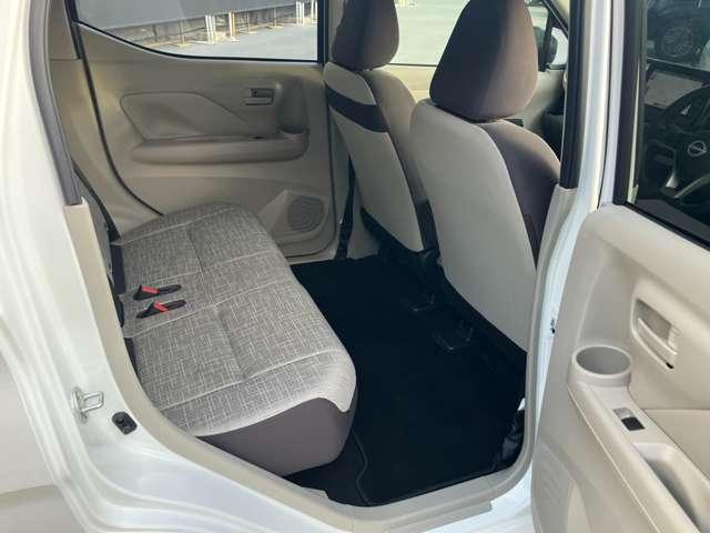 デイズ Ｘ　当社社用車ＵＰ　９インチナビ　アイドリングストップ付き　地デジフルセグ　エマ－ジェンシ－ブレ－キ　インテリキ－　運転席エアバッグ　全周囲モニタ　サイドエアバック　車線逸脱警報　イモビライザー　記録簿（8枚目）