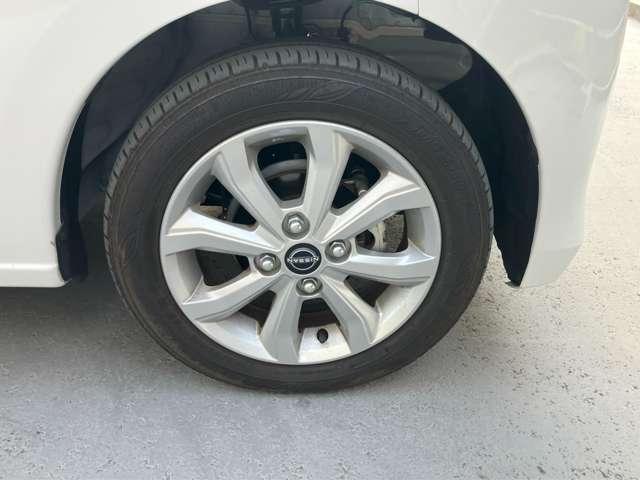 デイズ Ｘ　当社社用車ＵＰ　９インチナビ　アイドリングストップ付き　地デジフルセグ　エマ－ジェンシ－ブレ－キ　インテリキ－　運転席エアバッグ　全周囲モニタ　サイドエアバック　車線逸脱警報　イモビライザー　記録簿（32枚目）