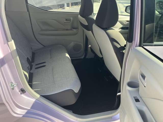 デイズ ６６０　Ｘ　当社社用車ＵＰ　９インチナビＭＭ２２３Ｄ－Ｌ　１オーナ　フルセグテレビ　衝突軽減ブレーキ　アイドリングストップ搭載　試乗車ＵＰ　スマ－トキ－　盗難防止　助手席エアバッグ　Ｂカメラ　ＬＤＷ　エアバック（8枚目）