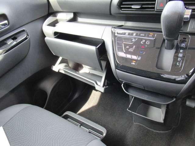 ルークス ６６０　ハイウェイスターＸ　試乗車・代車・メモリーナビ・アラウンドビ　インテリキ－　展示試乗車ＵＰ　衝突軽減Ｂ　ハイビームＡ　ＬＥＤライト　禁煙　フルセグ　１オーナ　車線逸脱警報装置　イモビライザー　パワーウィンドウ　パワステ（19枚目）