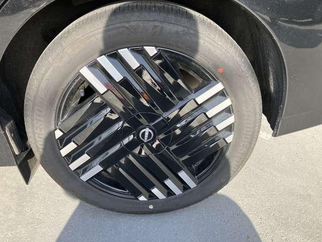 オーラ １．２　Ｇ　当社社用車ＵＰ　ニッサンコネクトナビ　盗難防止装置　アダプティブクルコン　エマージェンシーＢ　ワンオナ　ＴＶナビ　地デジ　キーレス　スマキー　レーンキープアシスト　ＬＥＤヘッドランプ　元試乗車　ＥＴＣ（30枚目）
