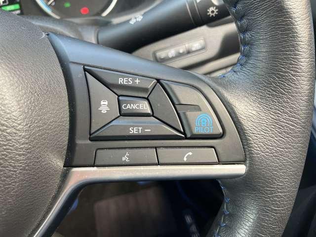 リーフ オーテック　ＭＯＰナビ　バックモニター　プロパイロット　衝突軽減ブレーキ　オートハイビーム　ＬＥＤライト　スマートキー　シートヒーター　バックモニター　フルオートエアコン　メモリーナビ　ＥＴＣ　アルミホイール（20枚目）
