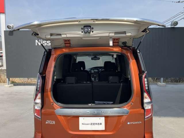 �o�b�N�h�A�A�n�[�t�I�[�v���̏�Ԃł��B����̃X�y�[�X�̗]�T���Ȃ����ł��ו��̎��o�����o���ĕ֗��ł��B