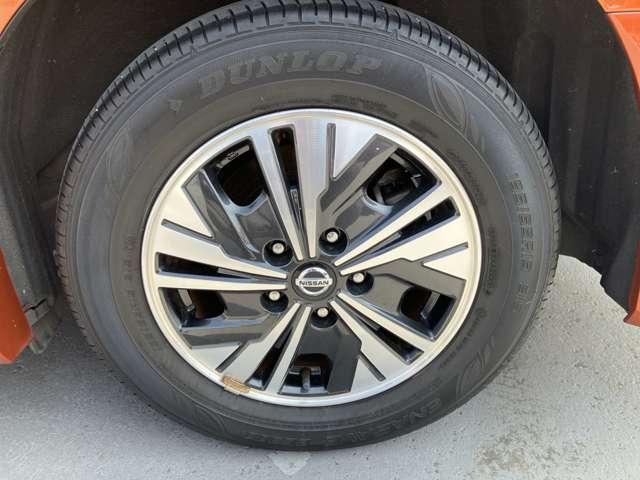 �����̂P�T�C���`�A���~�z�C�[���𑕒����Ă���܂��B�^�C���T�C�Y�͂P�X�T�^�U�T�q�P�T�ł��B