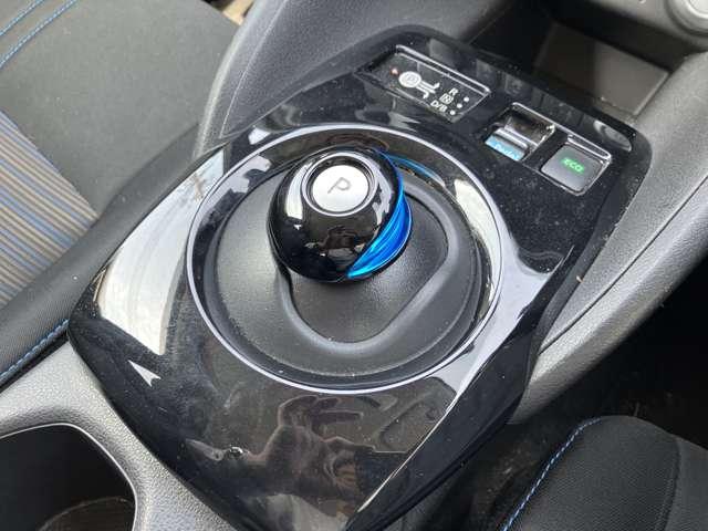 ���[�t��p�f�U�C���̃V�t�g���o�[�ł��B