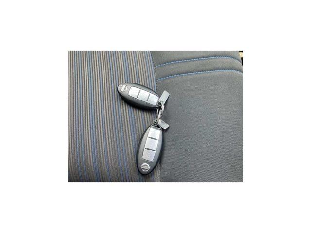 �C���e���W�F���g�L�[�@�L�[���|�P�b�g�Ȃǂɓ���Ă����΁A���N�G�X�g�X�C�b�`�����������ŁA�h�A�̃��b�N�E�A�����b�N���ł��G���W���̎n���E��~���L�[�����o�����ƂȂ��ł��܂��B