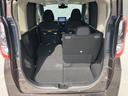 分割可倒式のリヤシートを倒せば、必要に応じてたくさんの荷物が詰めます。