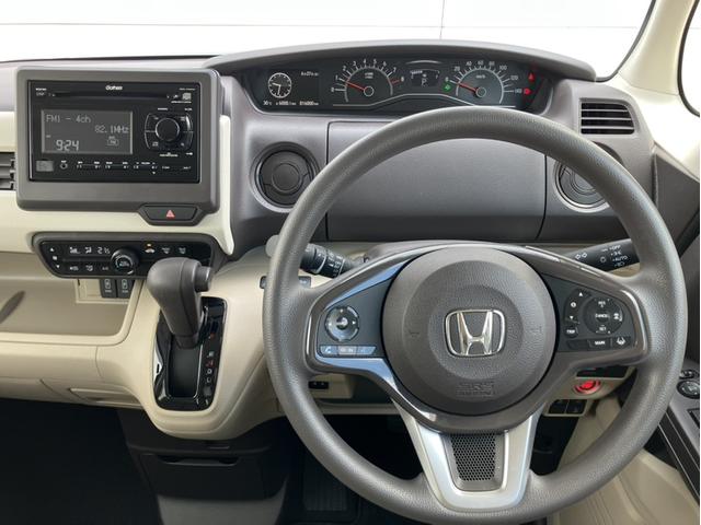 Ｎ－ＢＯＸ Ｇ・Ｌホンダセンシング　ワンオ－ナ－・ＣＤ／ＵＳＢステレオ・ＥＴＣ・ＬＥＤヘッドライト・衝突軽減ブレーキ・クルーズコントロール・スマートキー・オートエアコン・社外アルミホイール・左パワースライドドア　誤発信抑制　１オーナー（11枚目）