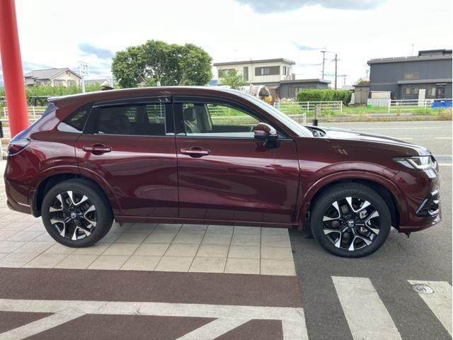 ＺＲ－Ｖ ｅ：ＨＥＶＺ　当社デモカー・ホンダコネクトナビ・マルチビューカメラ・ドラレコ・レザーシート・シートヒーター・パワーシート・ＢＯＳＥサウンド・パワーテールゲート・ワイヤレス充電・ブラインドスポットインフォメーション（3枚目）
