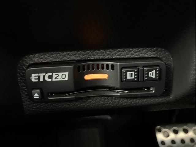 ヴェゼル ｅ：ＨＥＶＺ　ワンオーナー・コネクトナビ・ワイヤレス充電・マルチビューカメラ・プレミアムオーディオ・パワーテールゲート・ブラインドスポットインフォメーション・ＥＴＣ２．０・電子パーキング・ブレーキホールド　Ｂカメ（14枚目）