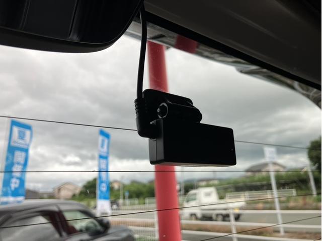 Ｎ－ＢＯＸカスタム Ｇ・Ｌターボホンダセンシング　ワンオーナー・２トーン塗装・８インチナビ・前後ドラレコ・ＵＳＢ／Ｂｌｕｅｔｏｏｔｈ接続・リアカメラ・両側パワースライドドア・ＥＴＣ・ＬＥＤヘッドライト・オートエアコン・シートヒーター　Ｗパワスラ　ＰＳ（11枚目）