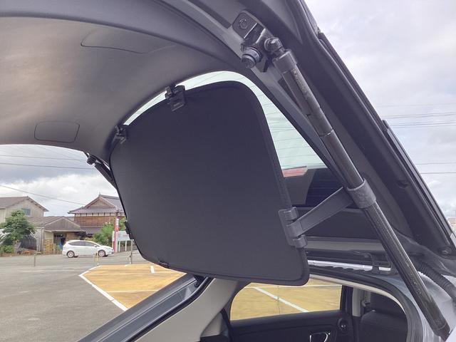 ヴェゼル ｅ：ＨＥＶＺ　当社デモカー・ＨＯＮＤＡＣＯＮＮＥＣＴディスプレー＋ＥＴＣ２．０＋ワイヤレス充電器・運転席助手席シートヒーター・後退出庫サポート・ハンズフリーアクセスパワーテールゲート・マルチビューカメラ　スマキ（23枚目）