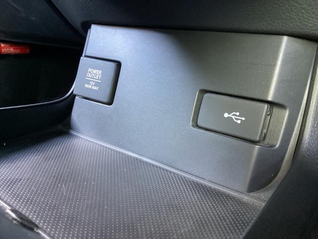 シビック ハッチバック 6MT・ナビ・リアカメラ・ダウンサス・社外マフラー・無限テールレンズ・LEDヘッドライト・ドラレコ・ETC・衝突軽減ブレーキ・オートエアコン 追突軽減ブレーキ 1オーナー Bモニター 整備記録簿(11枚目)