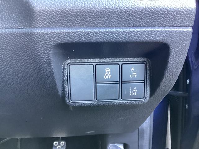 シビック ハッチバック 6MT・ナビ・リアカメラ・ダウンサス・社外マフラー・無限テールレンズ・LEDヘッドライト・ドラレコ・ETC・衝突軽減ブレーキ・オートエアコン 追突軽減ブレーキ 1オーナー Bモニター 整備記録簿(18枚目)