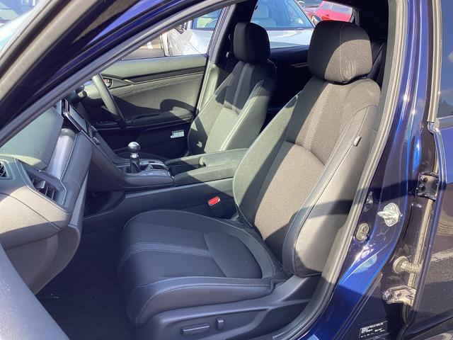 シビック ハッチバック 6MT・ナビ・リアカメラ・ダウンサス・社外マフラー・無限テールレンズ・LEDヘッドライト・ドラレコ・ETC・衝突軽減ブレーキ・オートエアコン 追突軽減ブレーキ 1オーナー Bモニター 整備記録簿(25枚目)