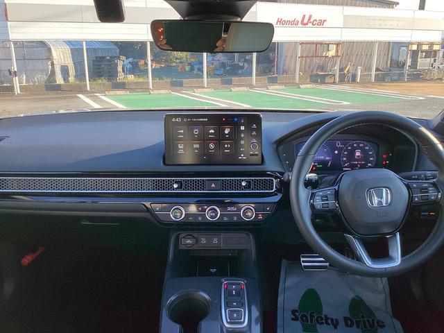 シビック e:HEVEX 当社デモカー・9インチコネクトナビ・パノラミックサンルーフ・前後ドラレコ・ワイヤレス充電/BOSEプレミアムサウンド・パワーシート・LEDヘッドライト・衝突軽減ブレーキ・クルーズコントロール Bカメラ(4枚目)