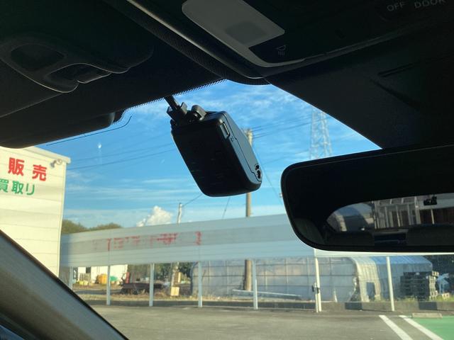 シビック e:HEVEX 当社デモカー・9インチコネクトナビ・パノラミックサンルーフ・前後ドラレコ・ワイヤレス充電/BOSEプレミアムサウンド・パワーシート・LEDヘッドライト・衝突軽減ブレーキ・クルーズコントロール Bカメラ(10枚目)