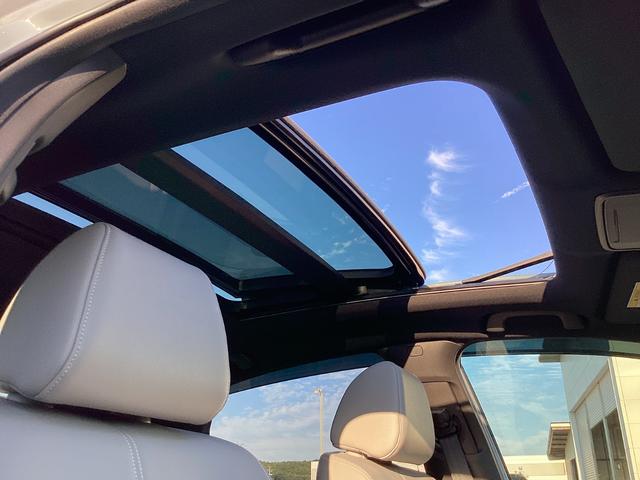 シビック e:HEVEX 当社デモカー・9インチコネクトナビ・パノラミックサンルーフ・前後ドラレコ・ワイヤレス充電/BOSEプレミアムサウンド・パワーシート・LEDヘッドライト・衝突軽減ブレーキ・クルーズコントロール Bカメラ(30枚目)