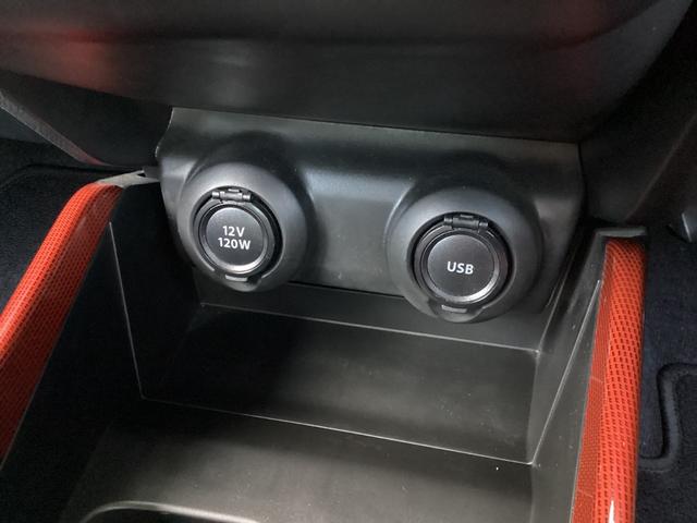 スイフトスポーツ ベースグレード　ワンオーナー・全方位モニター・ナビ・ＥＴＣ・オートエアコン・セーフティーパッケージ・オートエアコン・スマートキー・ドラレコ　被害軽減ブレーキ　全方位カメラ付き　ＤＶＤ視聴可　１オナ　横滑り防止システム（11枚目）