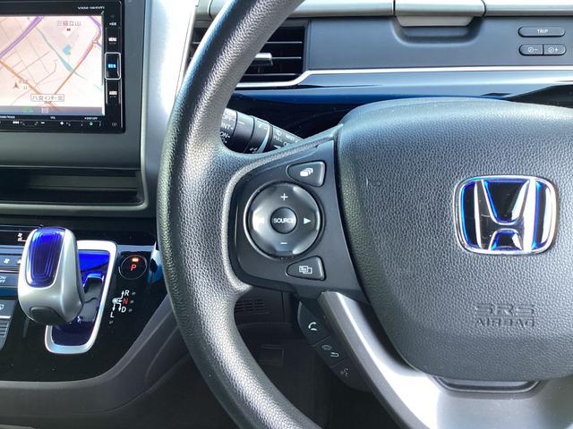 フリードハイブリッド ハイブリッド・Ｇホンダセンシング　ワンオーナー・７人乗り・ナビ・リアカメラ・ＬＥＤヘッドライト・衝突軽減ブレーキ・クルーズコントロール・スマートキー・ＥＴＣ・オートエアコン・　キーフリーシステム　１オ－ナ－　記録簿　ＤＶＤ再生可能（12枚目）