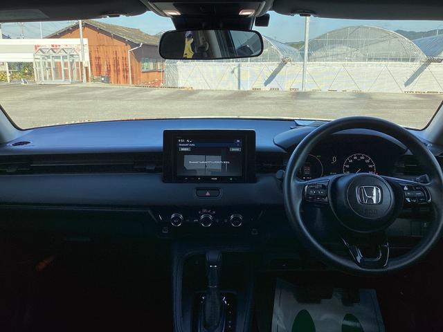 ヴェゼル ｅ：ＨＥＶＸ　ワンオーナー・ディスプレイオーディオ・リアカメラ・ＥＴＣ・ＬＥＤヘッドライト・衝突軽減ブレーキ・クルーズコントロール・スマートキー・電子パーキング・ブレーキホールド　ＡＡＣ　スマ－トキ－　誤発進抑制（4枚目）