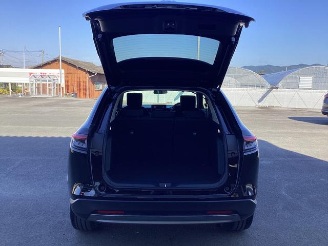 ヴェゼル ｅ：ＨＥＶＸ　ワンオーナー・ディスプレイオーディオ・リアカメラ・ＥＴＣ・ＬＥＤヘッドライト・衝突軽減ブレーキ・クルーズコントロール・スマートキー・電子パーキング・ブレーキホールド　ＡＡＣ　スマ－トキ－　誤発進抑制（19枚目）