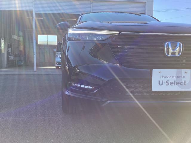 ヴェゼル ｅ：ＨＥＶＸ　ワンオーナー・ディスプレイオーディオ・リアカメラ・ＥＴＣ・ＬＥＤヘッドライト・衝突軽減ブレーキ・クルーズコントロール・スマートキー・電子パーキング・ブレーキホールド　ＡＡＣ　スマ－トキ－　誤発進抑制（21枚目）