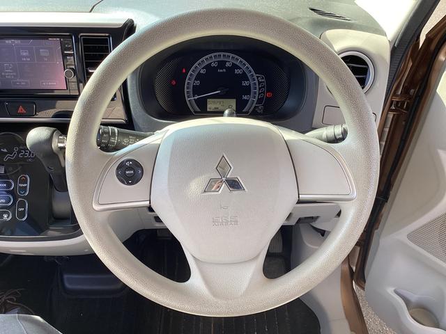 便利なステアリングスイッチも装備！運転中のオーディオ操作も安心です☆彡