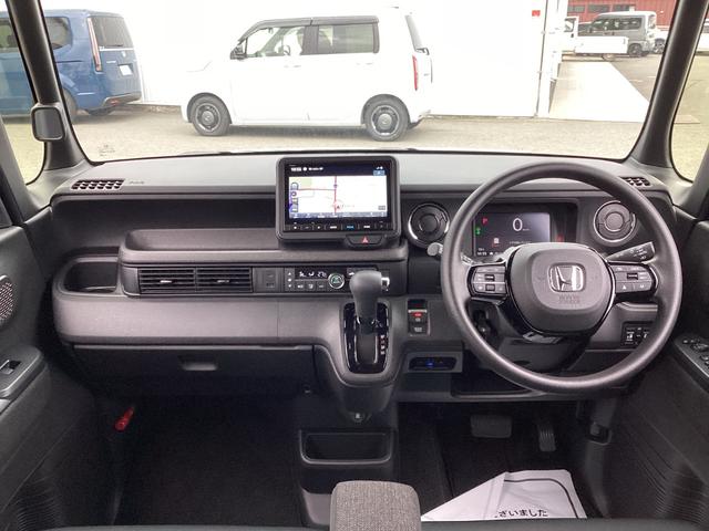 N-BOXカスタム ベースグレード 当社レンタUP車・ナビ・リアカメラ・ETC・ドラレコ・LEDヘッドライト・衝突軽減ブレーキ・電子パーキング・オートエアコン・シートヒーター・スマートキー・ W電動ドア USB接続 CMBS Dレコ(4枚目)