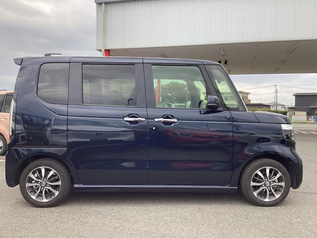 N-BOXカスタム ベースグレード 当社レンタUP車・ナビ・リアカメラ・ETC・ドラレコ・LEDヘッドライト・衝突軽減ブレーキ・電子パーキング・オートエアコン・シートヒーター・スマートキー・ W電動ドア USB接続 CMBS Dレコ(31枚目)