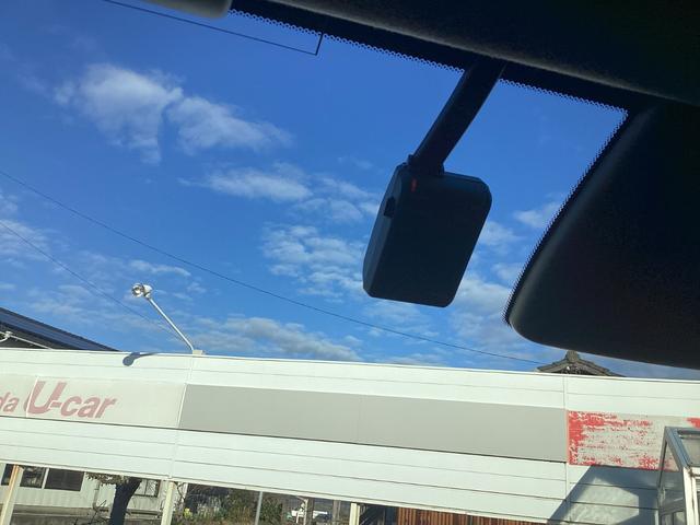 �h���C�u���R�[�_�[������f���Ɖ������L�^���Ă����h���C�u���R�[�_�[�́A���̂̍ۂɊm���ȏ؋��\�͂𔭊����Ă���܂��B