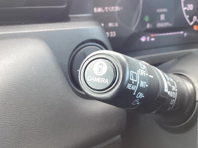 ヴェゼル e:HEVZ HONDACONNECTナビゲーション ドライブレコーダー前後 ETC マルチビューカメラ 後退出庫サポート 運転席助手席シートヒーター ワイヤレス充電器 18インチアルミホイール スマキ Dレコ(16枚目)