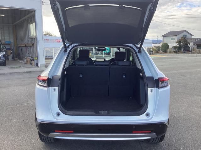 ヴェゼル e:HEVZ HONDACONNECTナビゲーション ドライブレコーダー前後 ETC マルチビューカメラ 後退出庫サポート 運転席助手席シートヒーター ワイヤレス充電器 18インチアルミホイール スマキ Dレコ(24枚目)