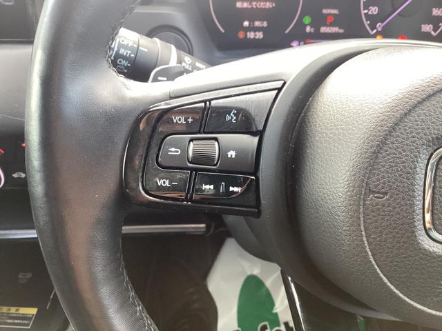 ヴェゼル e:HEVZ HONDACONNECTナビゲーション ドライブレコーダー前後 ETC マルチビューカメラ 後退出庫サポート 運転席助手席シートヒーター ワイヤレス充電器 18インチアルミホイール スマキ Dレコ(31枚目)