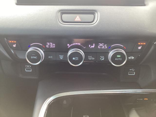 ヴェゼル e:HEVZ HONDACONNECTナビゲーション ドライブレコーダー前後 ETC マルチビューカメラ 後退出庫サポート 運転席助手席シートヒーター ワイヤレス充電器 18インチアルミホイール スマキ Dレコ(33枚目)