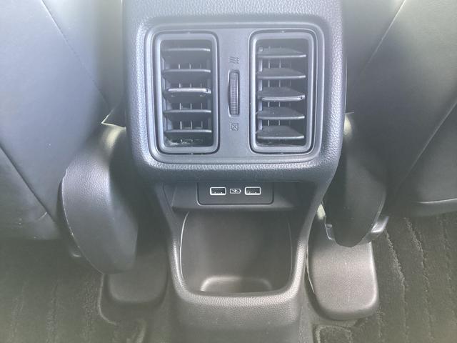 ヴェゼル e:HEVZ HONDACONNECTナビゲーション ドライブレコーダー前後 ETC マルチビューカメラ 後退出庫サポート 運転席助手席シートヒーター ワイヤレス充電器 18インチアルミホイール スマキ Dレコ(34枚目)