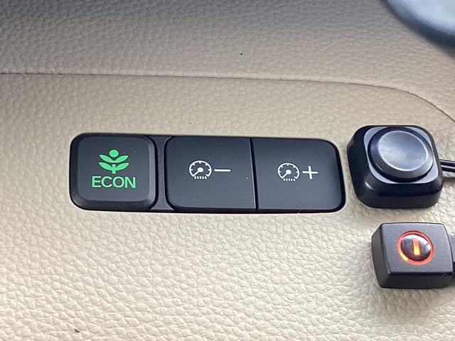 �d�b�n�m�E�R��̂����^�]���ɂ̓��[�^�[���̏ؖ����O���[���ɁB�N���}�S�̂��R��[�h�ɂ��܂��A���Ȃ��̃G�R�^�]���A���̎肱�̎�ŃT�|�[�g���܂��B