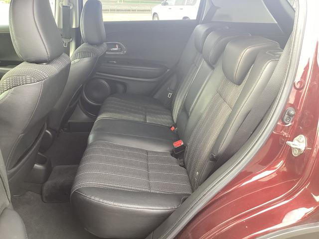 ヴェゼル Ｓ　社外ナビゲーション　地デジ　フルオートエアコン　ＬＥＤヘッドライト　運転席助手席シートヒーター　１７インチアルミホイール　記録簿　衝突被害軽減ブレーキ　ＵＳＢ　サイドエアバック　リヤカメラ　横滑り防止（18枚目）