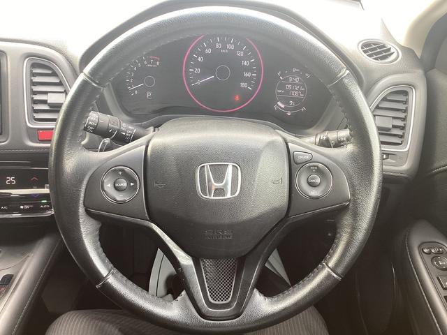 ヴェゼル Ｓ　社外ナビゲーション　地デジ　フルオートエアコン　ＬＥＤヘッドライト　運転席助手席シートヒーター　１７インチアルミホイール　記録簿　衝突被害軽減ブレーキ　ＵＳＢ　サイドエアバック　リヤカメラ　横滑り防止（24枚目）